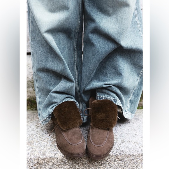Brown Suede Fur-Lined Shoes - Picture 1 of 4